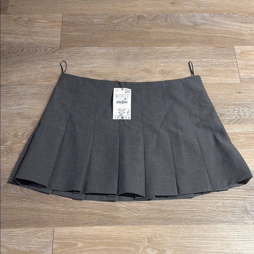 Zara Gray Pleated Skirt